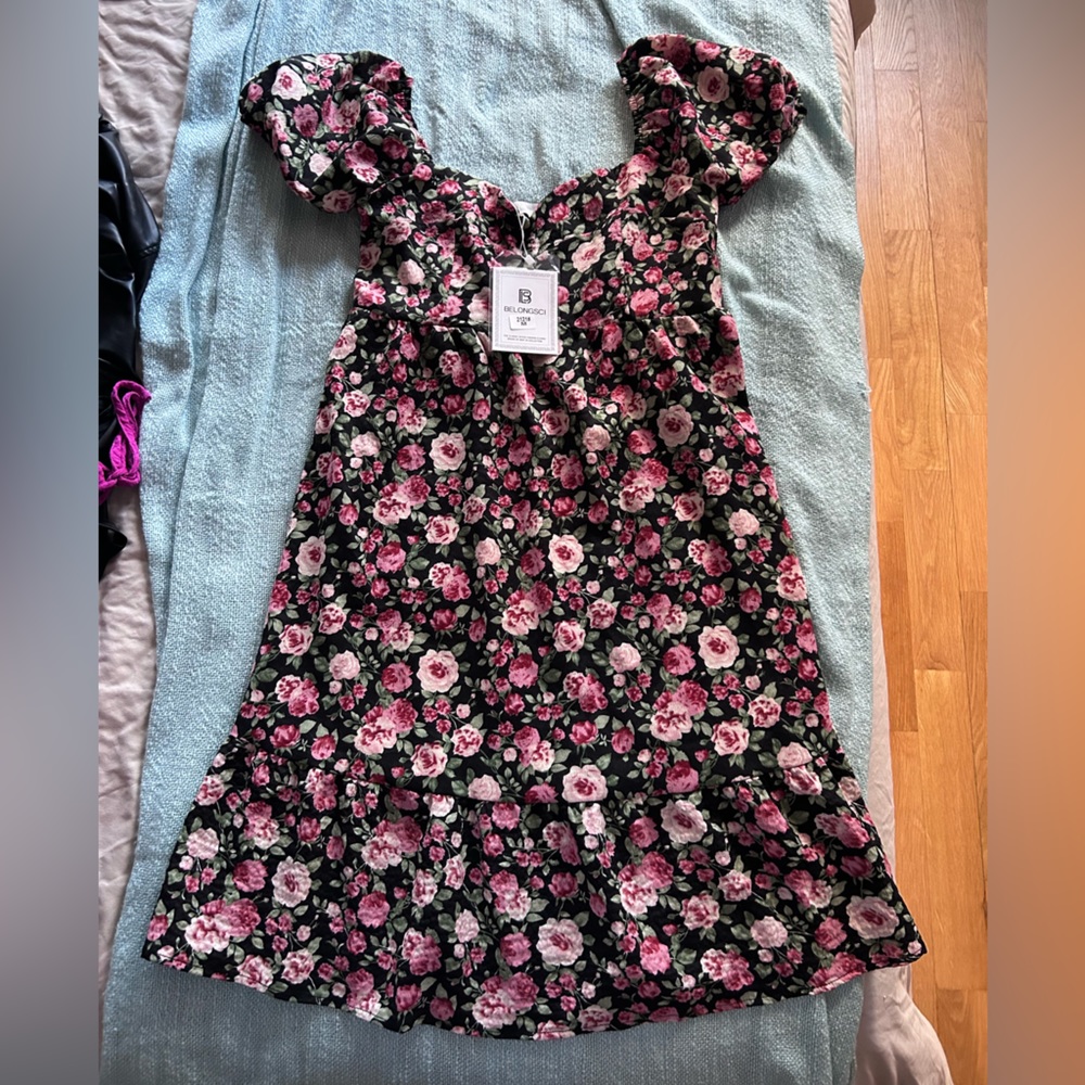 Black Floral Short-Sleeve Dress